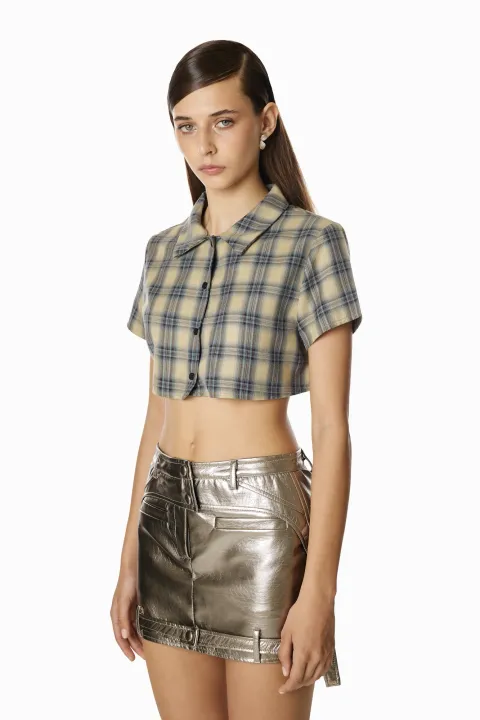 Cropped plaid shirt
