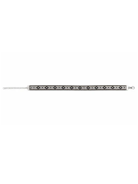 Ethnic-style choker