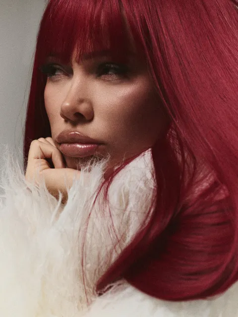 Synthetic hair wig with bangs